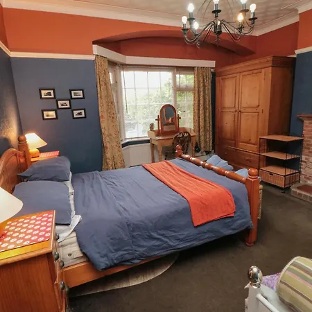 アパート 61 West Avenue ファイリー