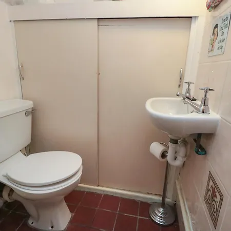 61 West Avenue Apartment